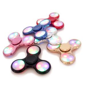 ECUBEE Hand Spinner Replaceable Batteries LED Light Finger Spinner Fidget Spinner Gadget 5Colors