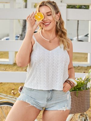 YOINS Plus Size V-neck Hollow Design Lace Sleeveless Cami YOINS Plus Size V-neck Hollow Design Lace Sleeveless Cami