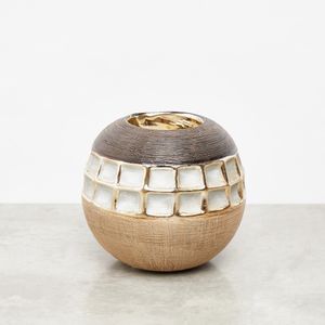 Ceramic Candleholder - 10x10x9 cms