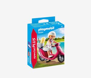 Beachgoer with Scooter Special Plus Play Set  Purple/Pink