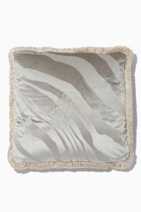 Macro Zebrage Cushion