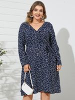Plus Size V-neck Belt Design Wrap Design Long Sleeves Midi Dress - thumbnail
