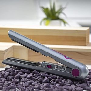 Geepas - Portable Rechargeable Hair Straightener Silver 27cm - GHS86057