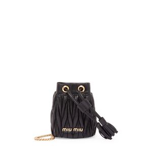 Matelassé bucket bag