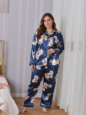 Plus Size V-neck Floral Print Pocket Design Long Sleeves Sleepwear Plus Size V-neck Floral Print Pocket Design Long Sleeves Sleepwear