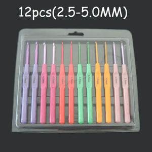 12Pcs Different Size Colorful Plastic Handle Aluminium Oxide Crochet Hook Knitting Needles Set