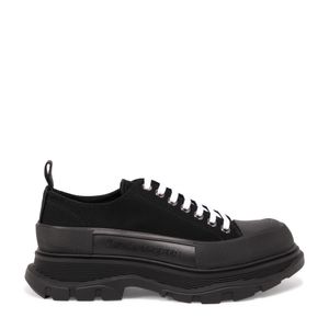 Tread sneakers