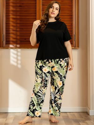 Plus Size Crew Neck Floral Print Short Sleeves Sleepwear Plus Size Crew Neck Floral Print Short Sleeves Sleepwear
