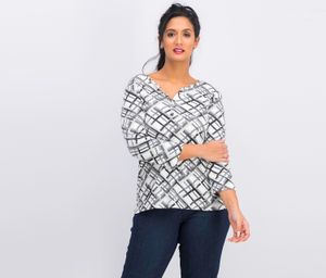 Petite Printed Henley Top  Deep Black