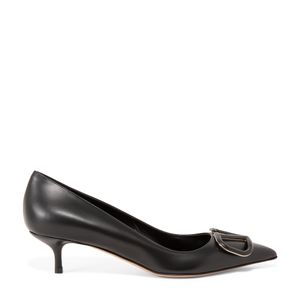 VLogo Signature pumps