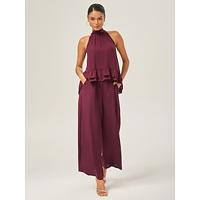 Romantic Chiffon Halter Neck Set Romantic Chiffon Halter Neck Set