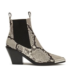 Rocker Chelsea boots