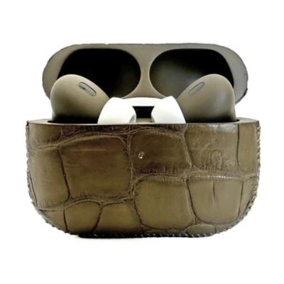 Customized Apple AirPods Pro 3 Leather Alligator Olive Green Customized Apple AirPods Pro 3 Leather Alligator Olive Green