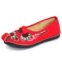 Chinese Knot Hollow Out Embroidery Vintage Flat Loafers