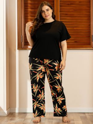 Plus Size Crew Neck Floral Print Elastic Strap Short Sleeves Sleepwear Plus Size Crew Neck Floral Print Elastic Strap Short Sleeves Sleepwear