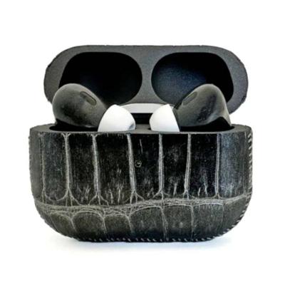 Customized Apple AirPods Pro 3 Leather Alligator Slate Customized Apple AirPods Pro 3 Leather Alligator Slate