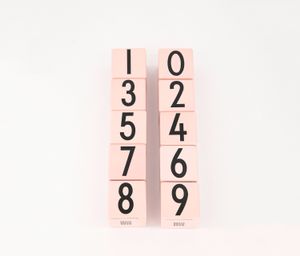 Wooden Cubes  Black/Pink