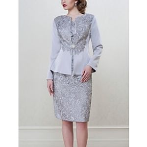 A-Line Mother of the Bride Dress Wedding Guest Elegant Petite Scoop Neck Knee Length Italy Satin Long Sleeve with Lace Split Front Crystal Brooch 2023 Lightinthebox