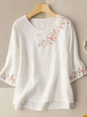 Round Neck Casual Loose Embroidered Sunscreen Blouse Round Neck Casual Loose Embroidered Sunscreen Blouse