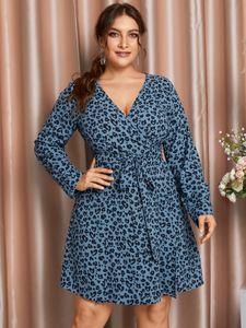 YOINS Plus Size V-neck Leopard Belt Design Crossed Front Design Dress