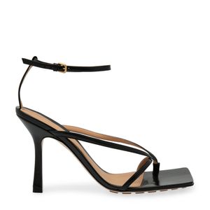 Stretch sandals