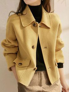 Fashion short lapel coat