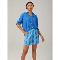 Vacation-Style Minimalist V-neck Blue Shirt
