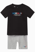 Adicolor T-shirt and Shorts Set, Set of 2 Adicolor T-shirt and Shorts Set, Set of 2