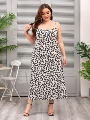 Plus Size Calico Spaghetti Strap Backless Design Sleeveless Sleepwear Plus Size Calico Spaghetti Strap Backless Design Sleeveless Sleepwear