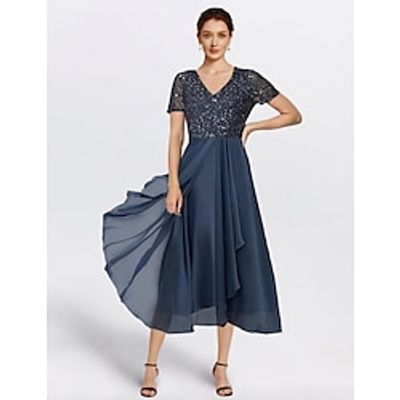 A-Line Mother of the Bride Dress Elegant Sequin Dress Formal Wedding Guest Petite V Neck Tea Length Chiffon Short Sleeve with Tier 2024 Lightinthebox