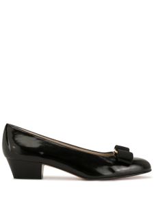 Salvatore Ferragamo Pre-Owned Vara Bow pumps - Black