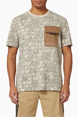 T-shirt with Cargo Pocket in DG print Cotton Jersey T-shirt with Cargo Pocket in DG print Cotton Jersey