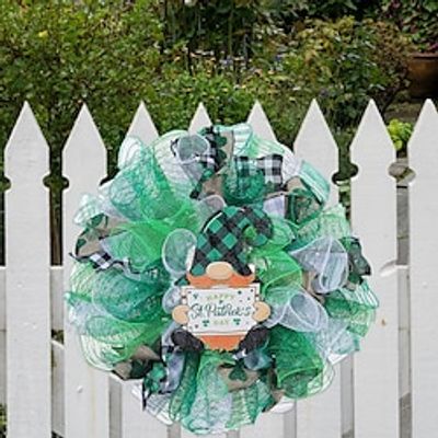 St. Patrick's Day Shamrock Wreath Door Hanging Decoration - Festive Ribbon and Leprechaun Wreath Ornament Prop for Irish Celebrations Lightinthebox