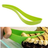 Plastic Bread Cake Divider Slicer Sheet Server Pie Cutter Kitchen Gadget Tools Cake Divider Slicer