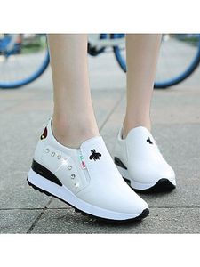 Casual Comfort Round Toe Sneakers