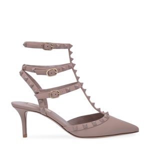 Rockstud pumps