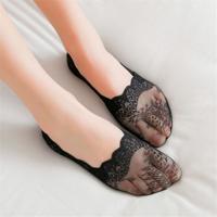 Lace boat socks Japanese solid color thin section non-slip low cut shallow mouth invisible socks 1 pair