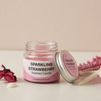 GLOO Sparkling Strawberry Scented Candle