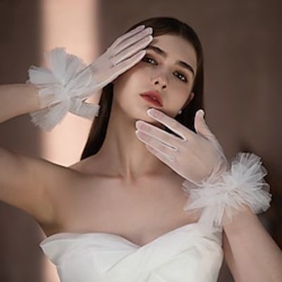 Tulle Wrist Length Glove Elegant  Stylish With Ruffles Wedding  Party Glove Lightinthebox