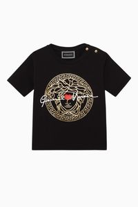 Signature T-Shirt Signature T-Shirt