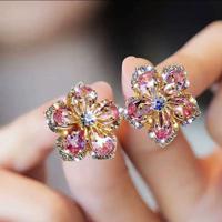 Light luxury crystal peach blossom earrings female small exquisite flower earrings new trendy sweet earrings silver needle