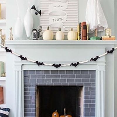 Halloween Decorations Halloween Garland Decor: Wood Beads Ornaments with Felt Bats for Fireplace Mantle Walls - Scary Banner Decor for Haunted House, Farmhouse miniinthebox