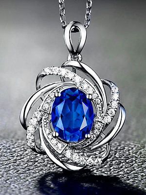 Flower Sapphire Clavicle Necklace