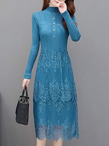 Pure Color Lace Stitching Knitted Dress