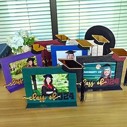 Graduation 3D Wooden Display Stand Photo Gift, Graduation Keepsake - Wooden Platform for Displaying Memories, Ideal Graduation Present for Special Occasions Lightinthebox