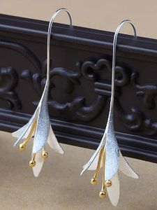 Fashion Lily Shape Earrings