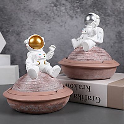 Astronaut Resin Ashtray Room Cartoon Decoration Office Desktop Crafts 14.314.314.7 cm Lightinthebox