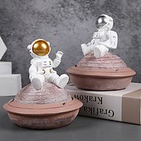 Astronaut Resin Ashtray Room Cartoon Decoration Office Desktop Crafts 14.314.314.7 cm Lightinthebox - thumbnail