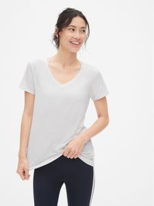 GapFit Breathe V-Neck T-Shirt