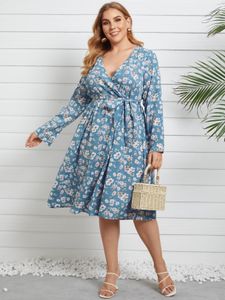YOINS Plus Size V-neck Floral Print Belt design Long Sleeves Dress